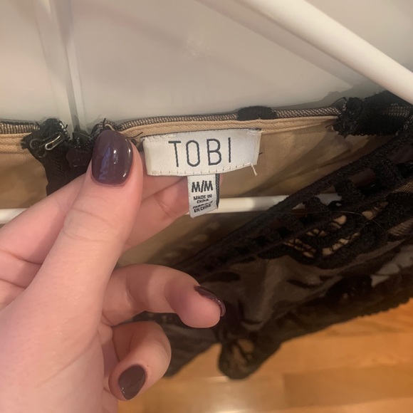 Tobi Embroidered Bodycon Dress - Picture 4 of 5